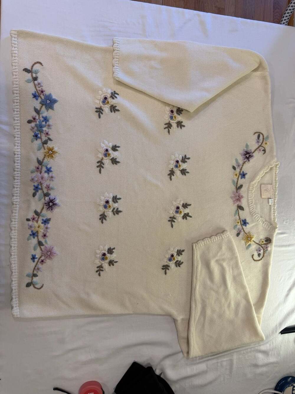 Compliments Vintage Cream Floral Embroidered Sweater